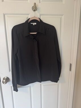 Gilli Black Long-Sleeve Button-Up Blouse